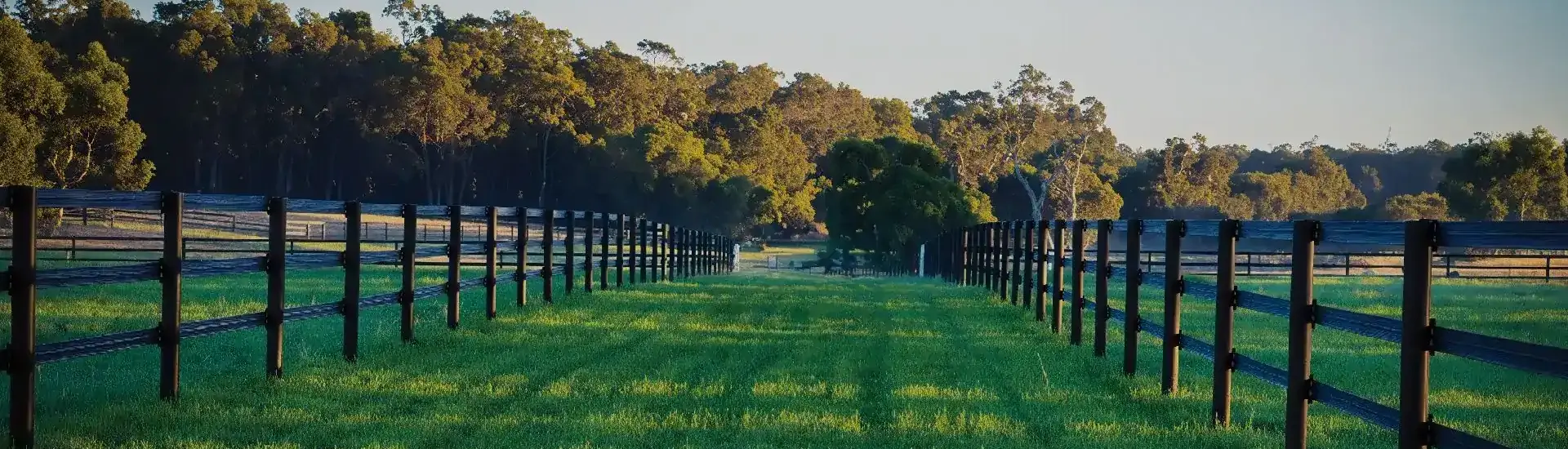 FLEXIBILNÉ ELEKTRICKÉ KONSKE OPLOTENIE