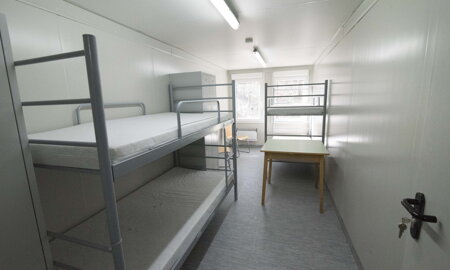 Hygienické a odolné PVC panely – plastové obklady pre núdzové prístrešky