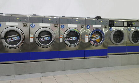 Hygienické a vodovzdorné PVC panely – plastové obklady pre práčovne